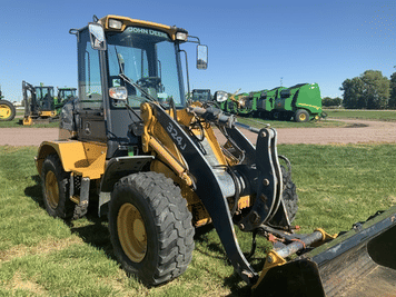Main image John Deere 324J