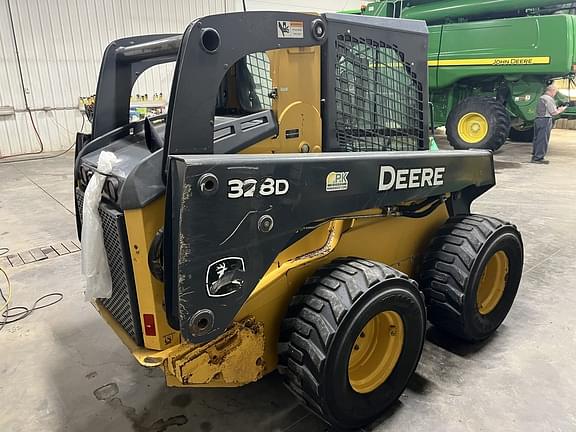 Image of John Deere 328D equipment image 3