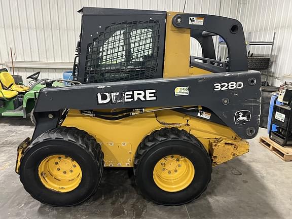 Image of John Deere 328D equipment image 1
