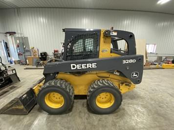 Main image John Deere 328D