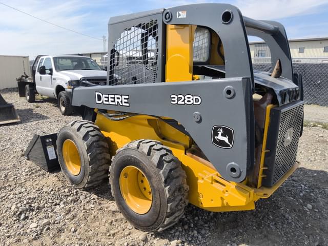Image of John Deere 328D equipment image 2