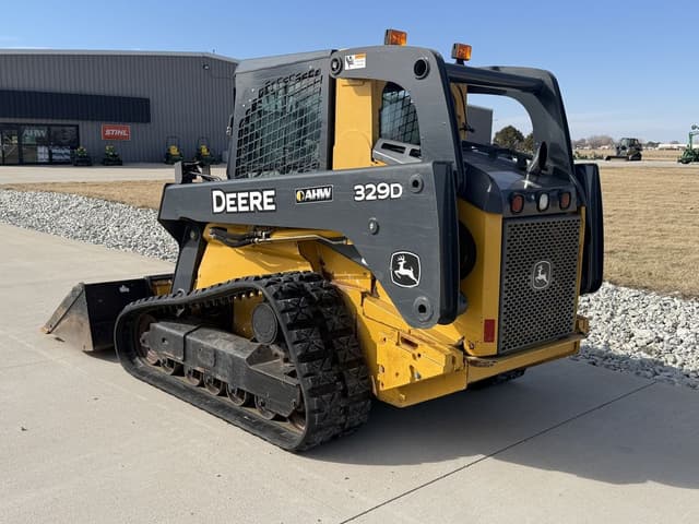 Image of John Deere 329D equipment image 3