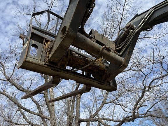 Image of John Deere 329D equipment image 3