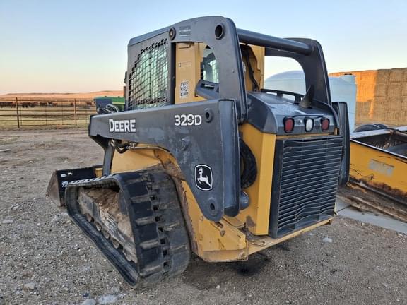 Image of John Deere 329D equipment image 3