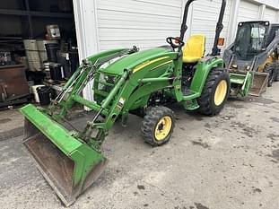 2012 John Deere 3320 Equipment Image0