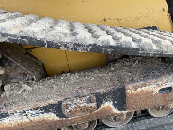 Image of John Deere 333D equipment image 3