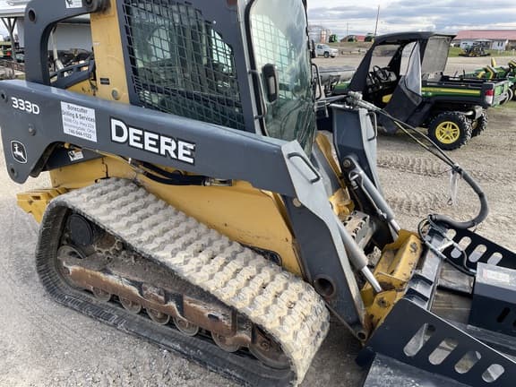Image of John Deere 333D equipment image 2