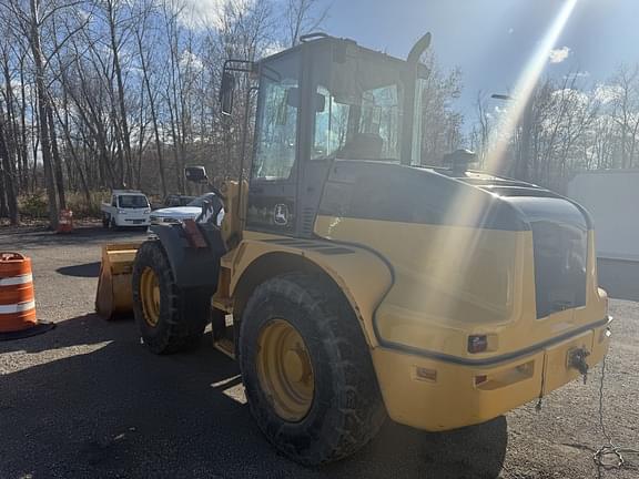 Image of John Deere 344J equipment image 3