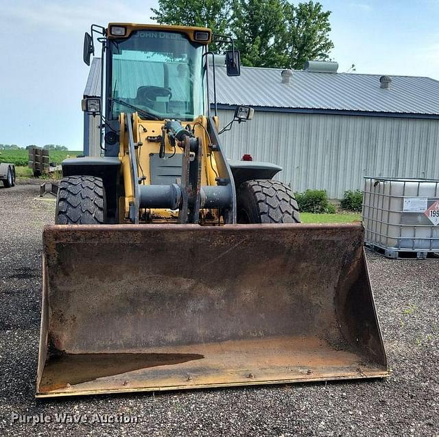 Image of John Deere 344J equipment image 1