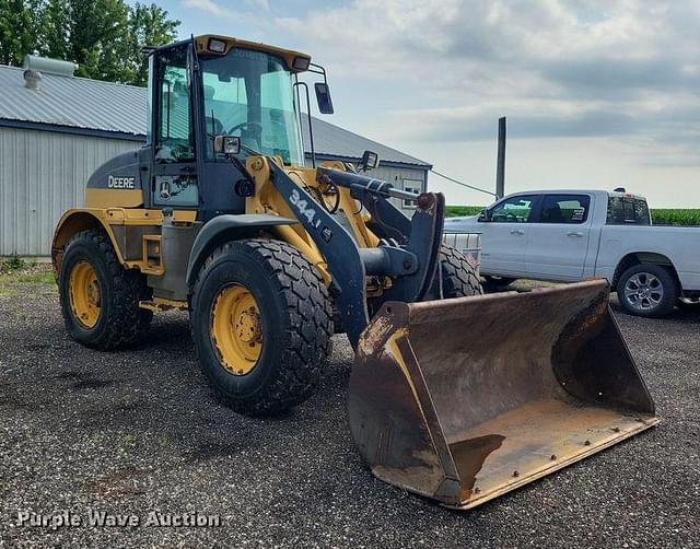 Image of John Deere 344J equipment image 2