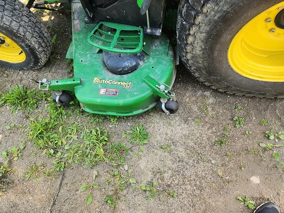 Image of John Deere 3520 equipment image 4