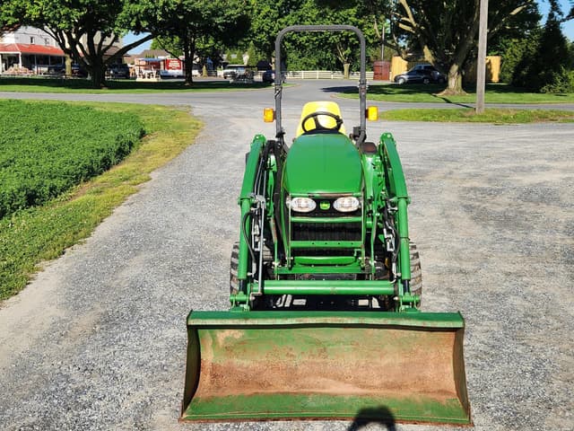 Image of John Deere 3520 equipment image 2