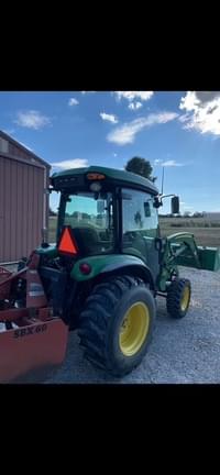 Image of John Deere 3520 equipment image 3