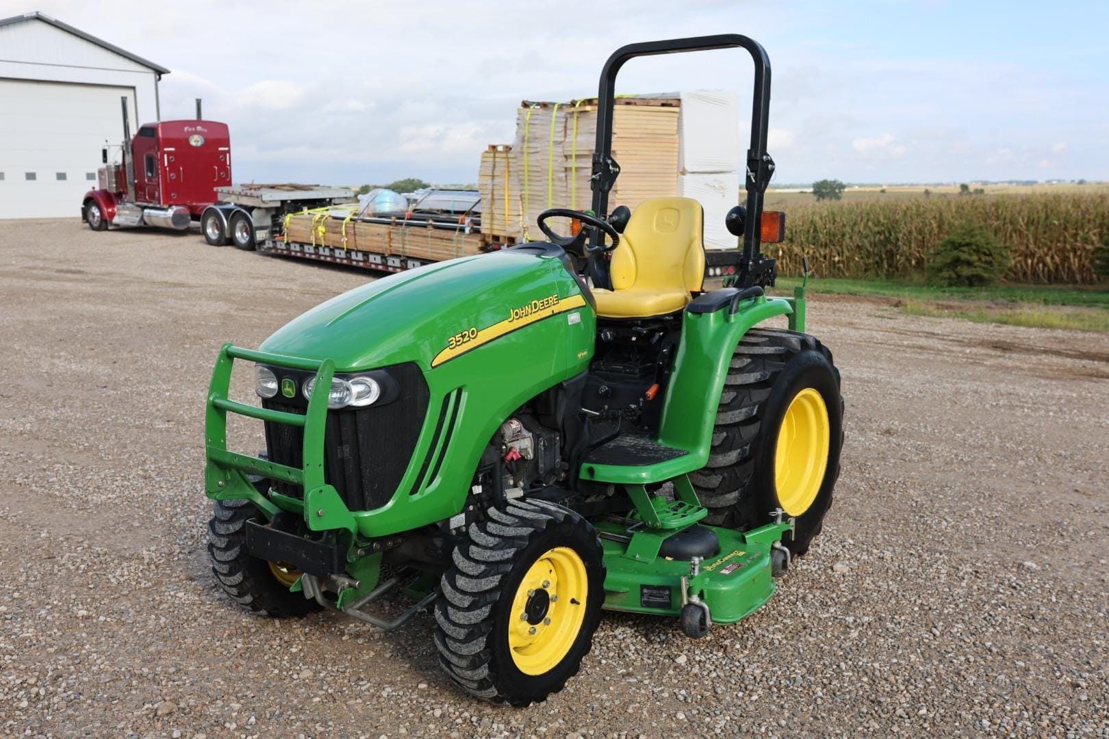 2012 John Deere 3520 Equipment Image0