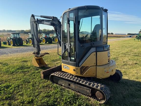 Image of John Deere 35D equipment image 3