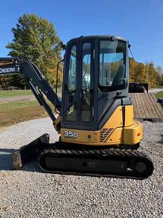 Image of John Deere 35D equipment image 1