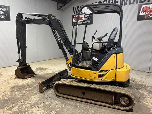 Image of John Deere 35D equipment image 2