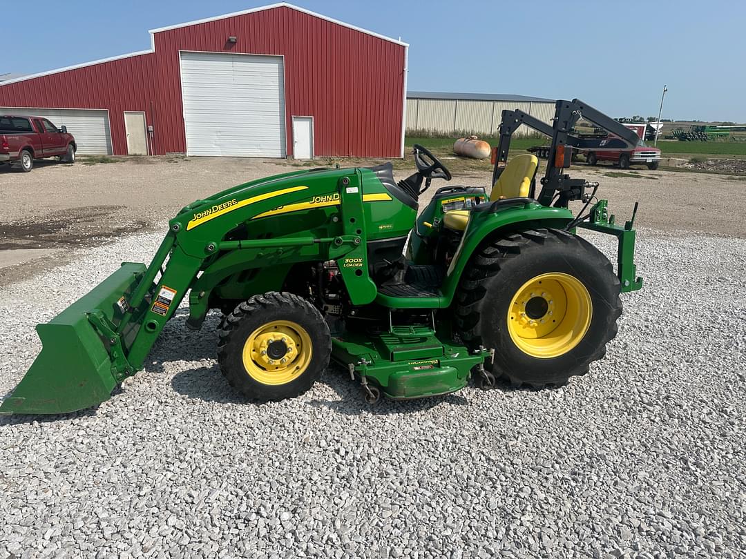 Image of John Deere 3720 Primary image