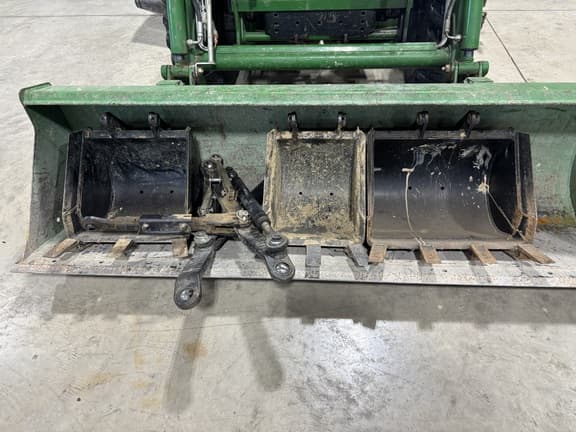 Image of John Deere 3720 equipment image 4