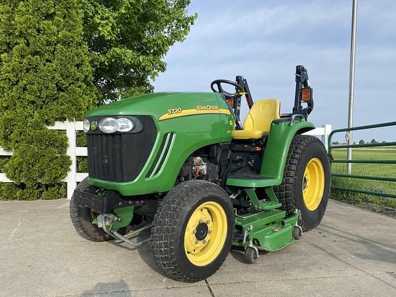 Image of John Deere 3720 Primary image