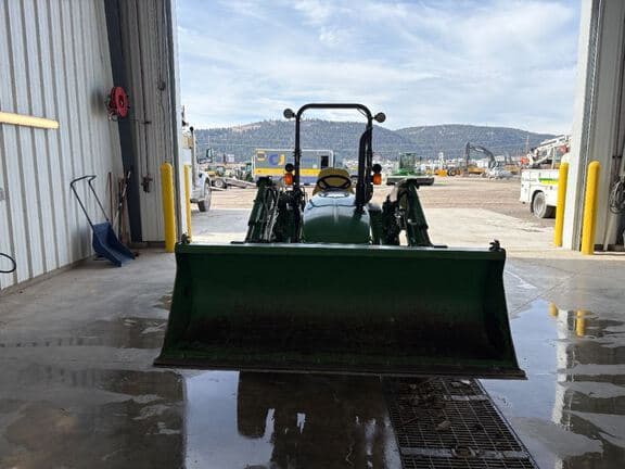 Image of John Deere 3720 equipment image 2