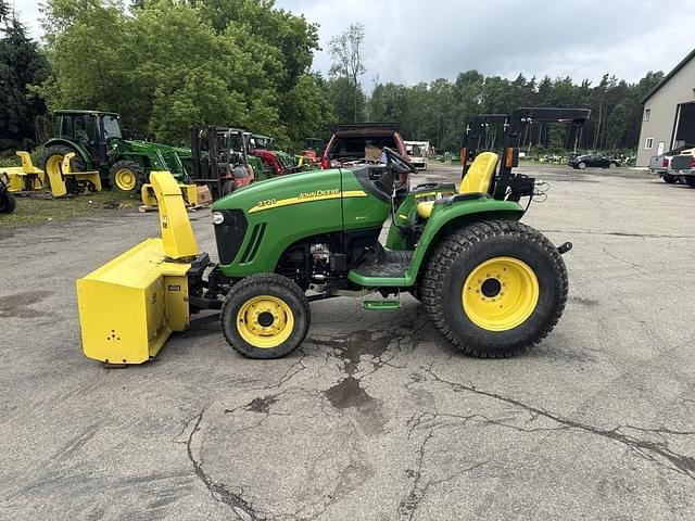 Image of John Deere 3720 equipment image 1