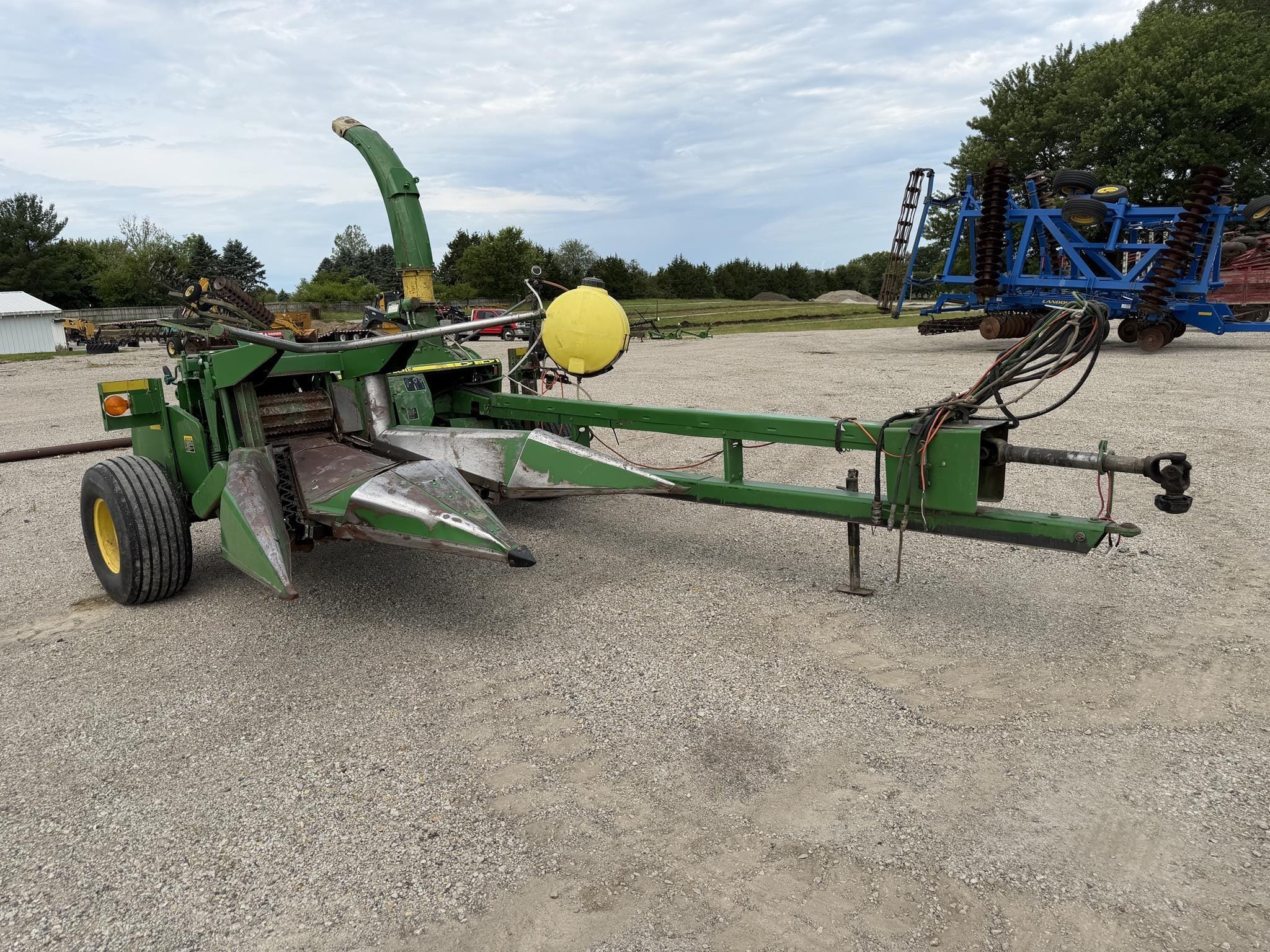 2012 John Deere 3955 Equipment Image0