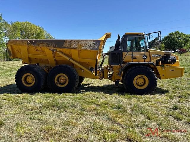 Image of John Deere 400D equipment image 1