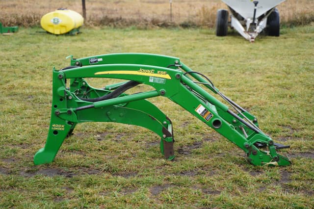 Image of John Deere 400X equipment image 3