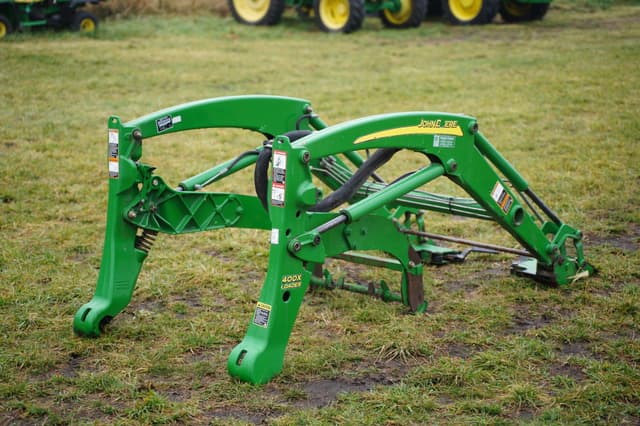 Image of John Deere 400X equipment image 4