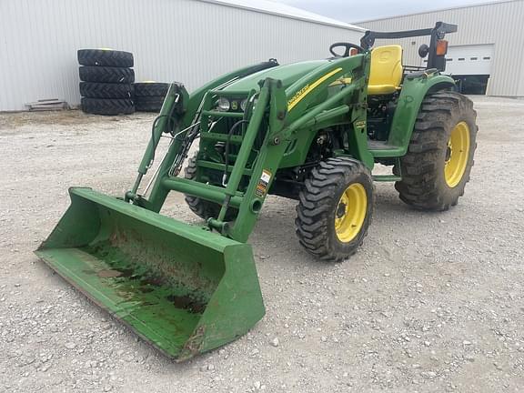 Image of John Deere 4120 Primary image