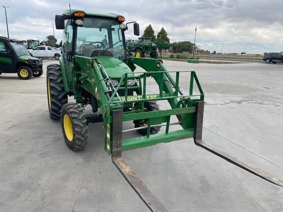 Image of John Deere 4320 equipment image 3