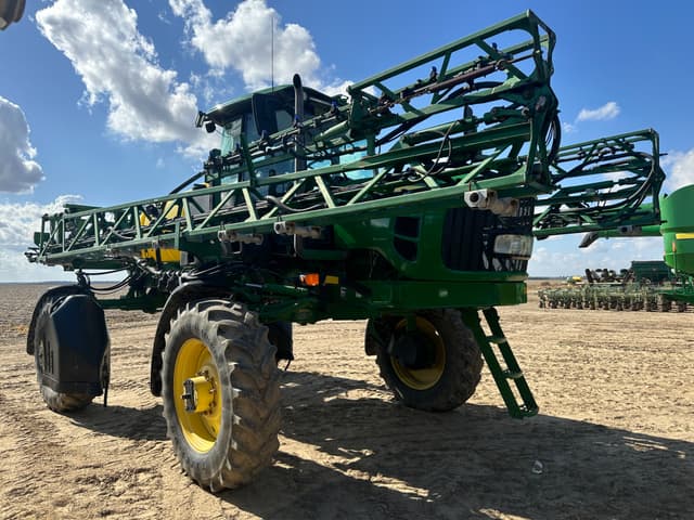 Image of John Deere 4630 equipment image 1