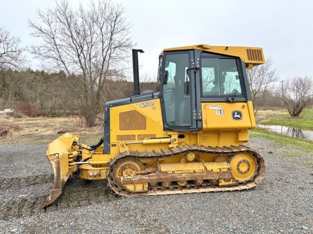 Image of John Deere 450J LT equipment image 2