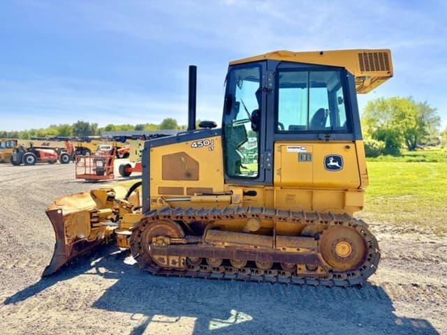 Image of John Deere 450J LT equipment image 2