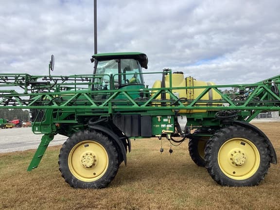 Image of John Deere 4630 equipment image 1