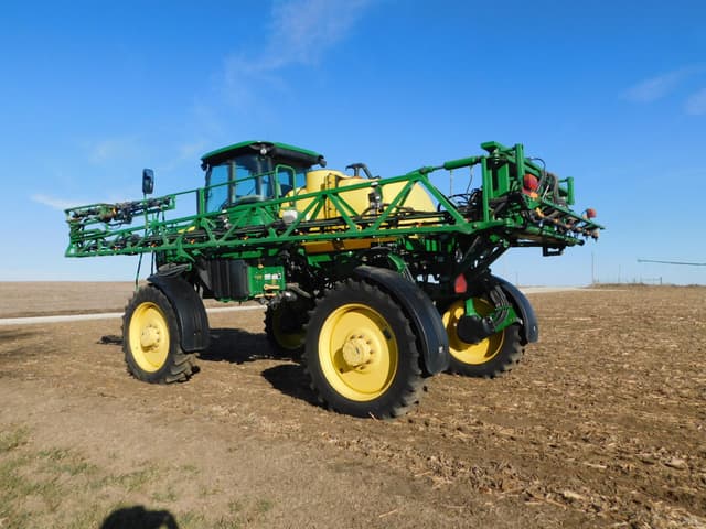 Image of John Deere 4630 equipment image 1