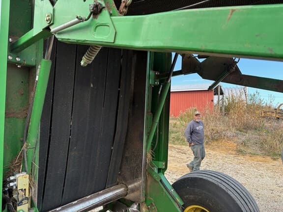 Image of John Deere 468 MegaWide Plus equipment image 1