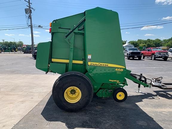 Image of John Deere 468 Silage Special equipment image 1