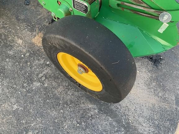 Image of John Deere 468 Silage Special equipment image 4