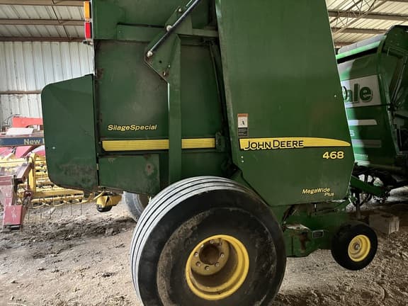 Image of John Deere 468 Silage Special equipment image 3