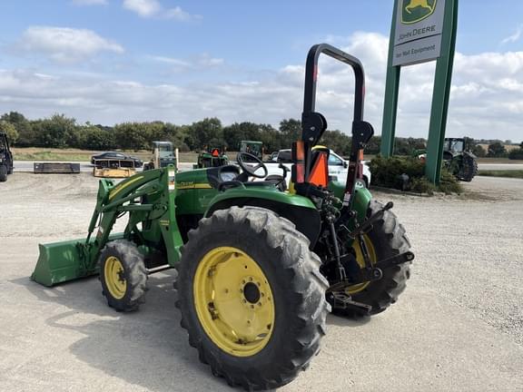 Image of John Deere 4720 equipment image 4