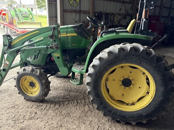 Image of John Deere 4720 equipment image 3