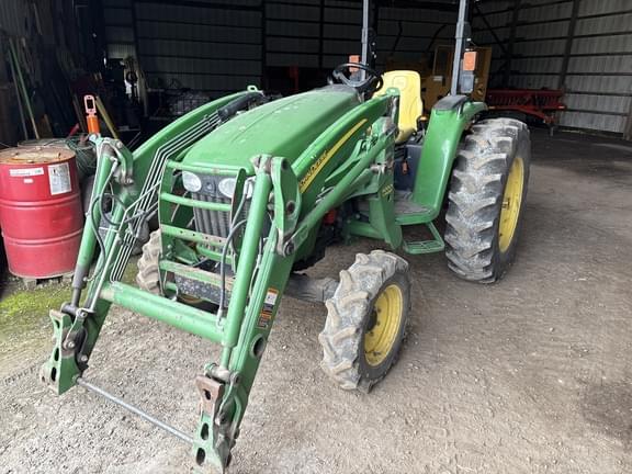 Image of John Deere 4720 Primary image