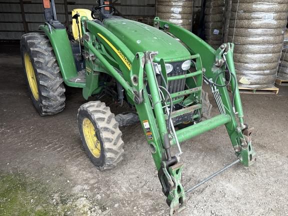 Image of John Deere 4720 equipment image 1