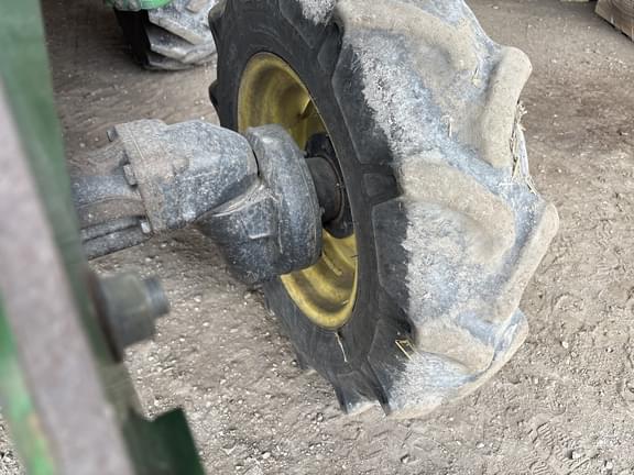 Image of John Deere 4720 Image 1