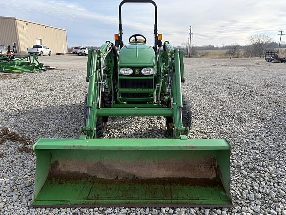 Image of John Deere 4720 equipment image 2