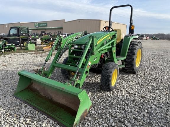 Image of John Deere 4720 Primary image