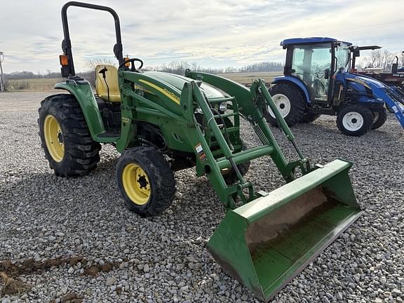 Image of John Deere 4720 equipment image 3