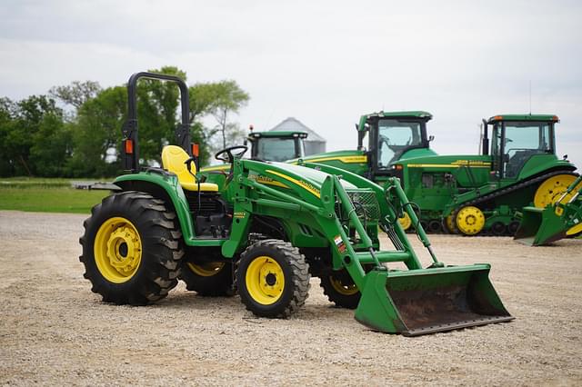 Image of John Deere 4720 equipment image 2